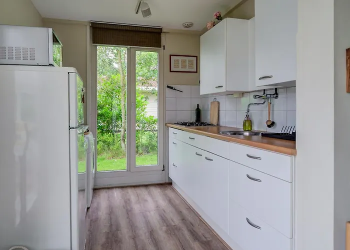 Holiday home Route 99 - Park De Keizerskroon Aan Zee