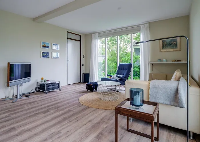 Route 99 - Park De Keizerskroon Aan Zee * 朱丽安娜多普